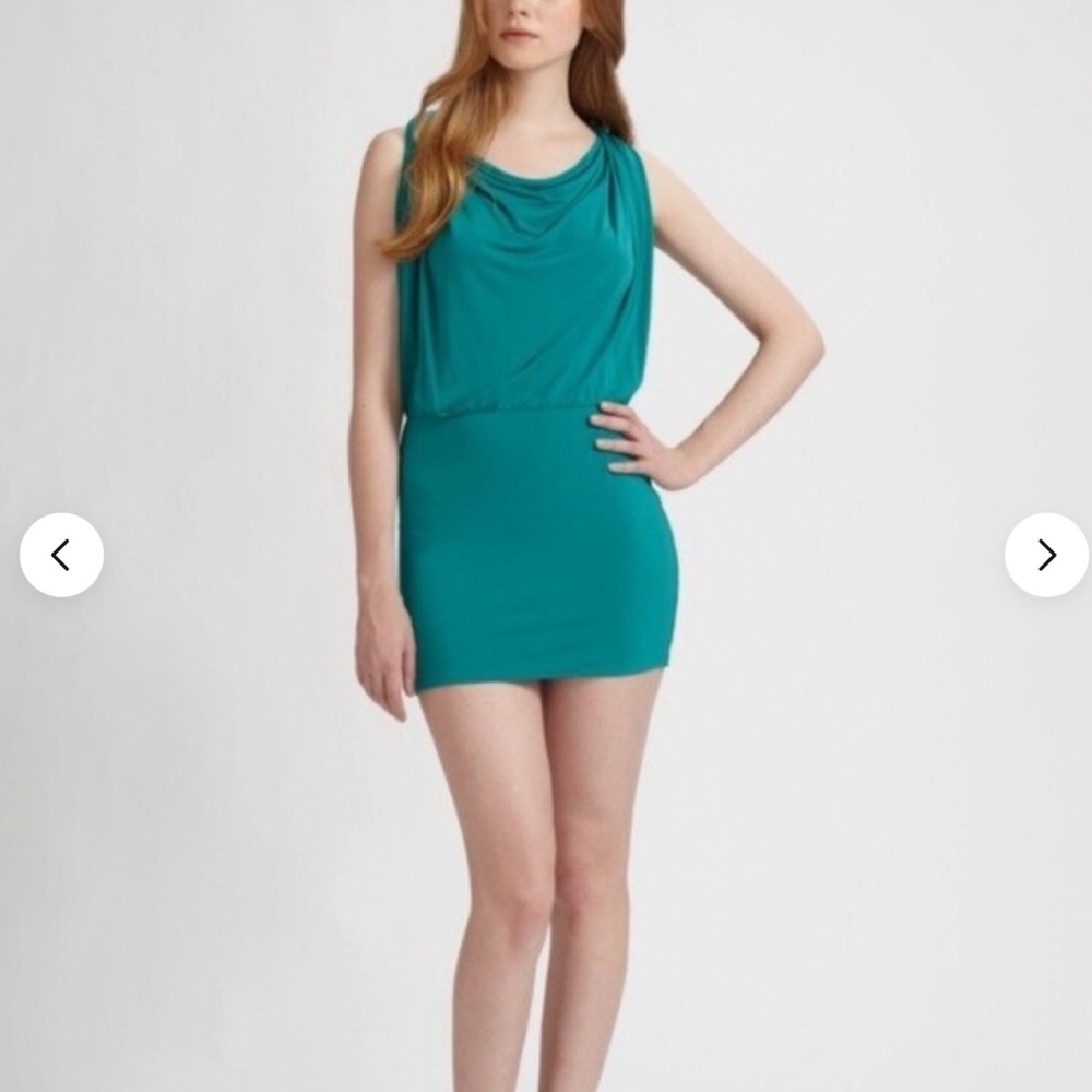 Elegant Teal Sleeveless Dress